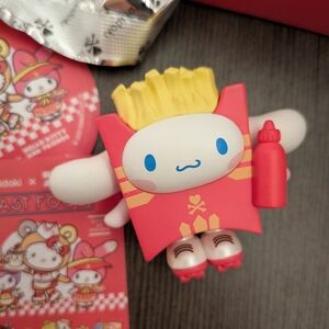tokidoki x hello kitty fast food cinnamoroll